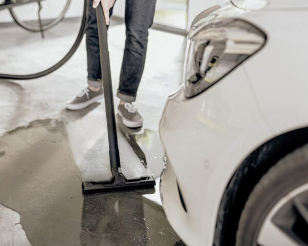 KARCHER WD 4 (V-20-5-22) Usisivač za suvo i mokro usisavanje sa izduvavanjem - Image 9