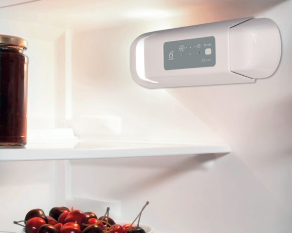 WHIRLPOOL WBUF011 ugradni frižider - Image 4